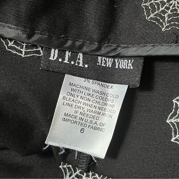 Vintage Halloween Black Cotton Trouser Pants with Metallic Silver Cobwebs Size 6 - Picture 4 of 6
